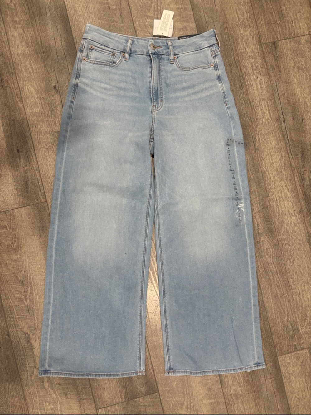 American Eagle Outfitters Light Blue Wide-Leg Jeans